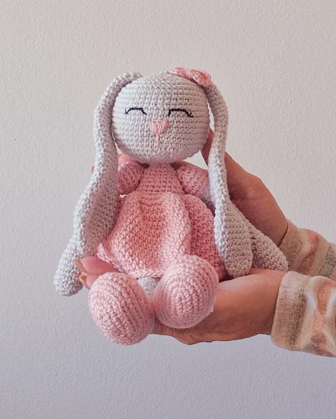 Conejita Lina — amigurumi tejido a mano por Trufitas Artesanas