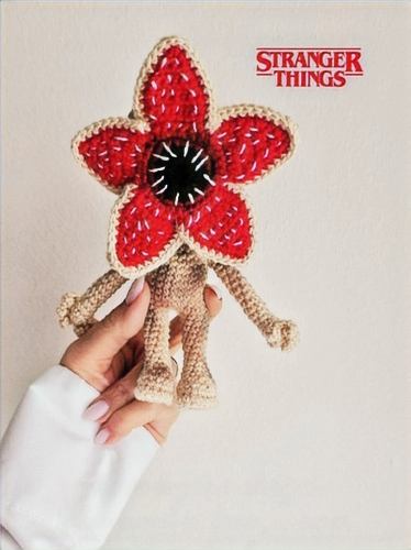 Demogorgon — amigurumi tejido a mano por Trufitas Artesanas