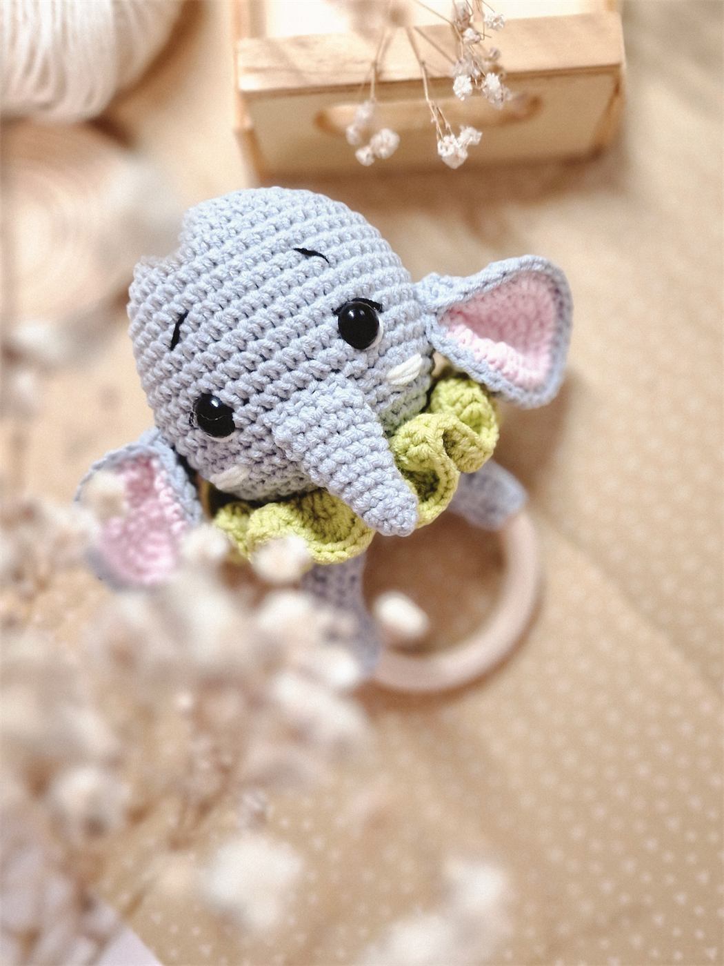Sonajero Elefantito — amigurumi tejido a mano por Trufitas Artesanas